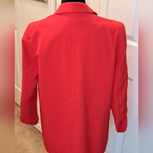 Red Open Blazer With Tab Sleeves - Picture 2 of 8